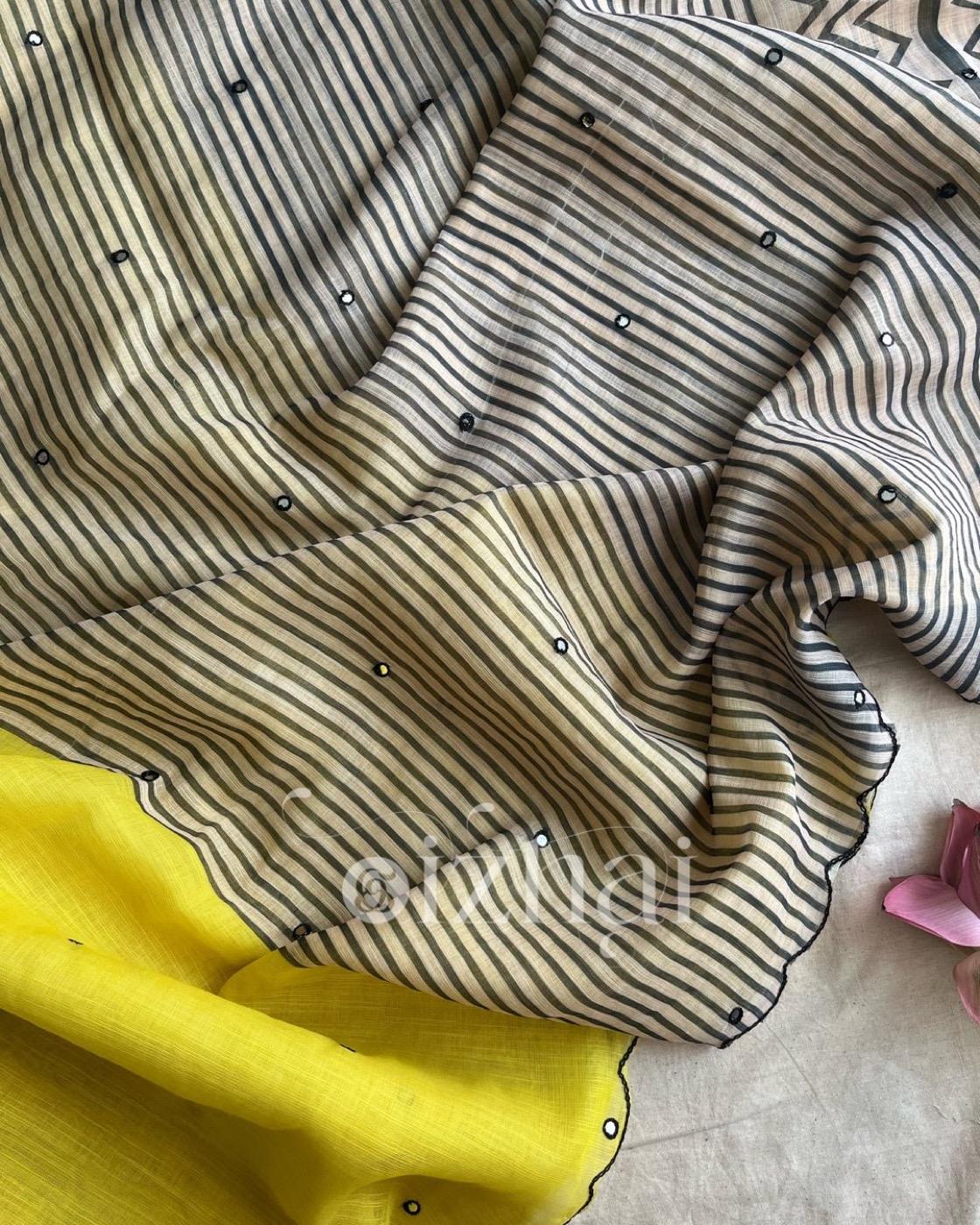 Aarirai || Yellow - product media