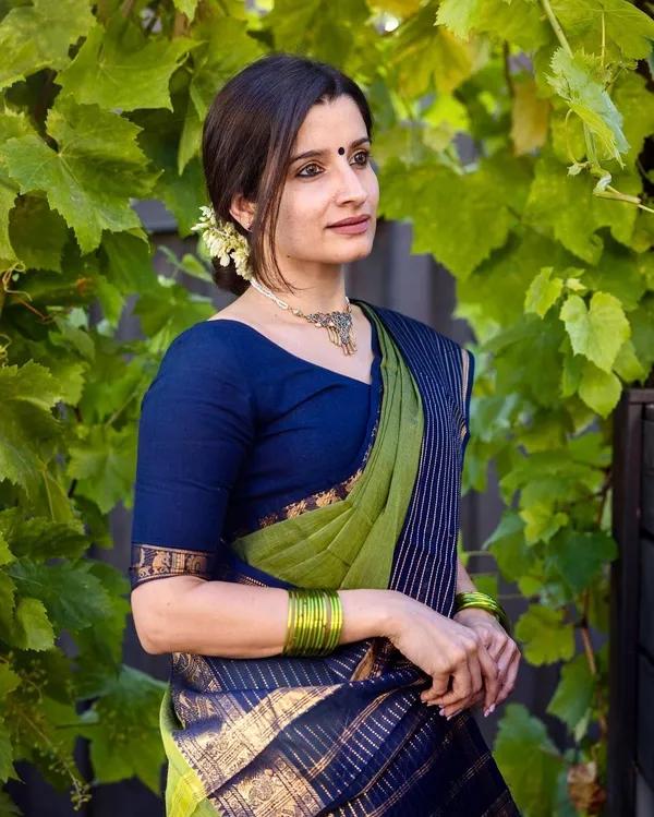 Green Aradhana Narayanapet Pure Cotton saree with running blouse piece (same as saree (color)) - product media