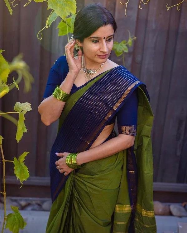 Green Aradhana Narayanapet Pure Cotton saree with running blouse piece (same as saree (color)) - product media